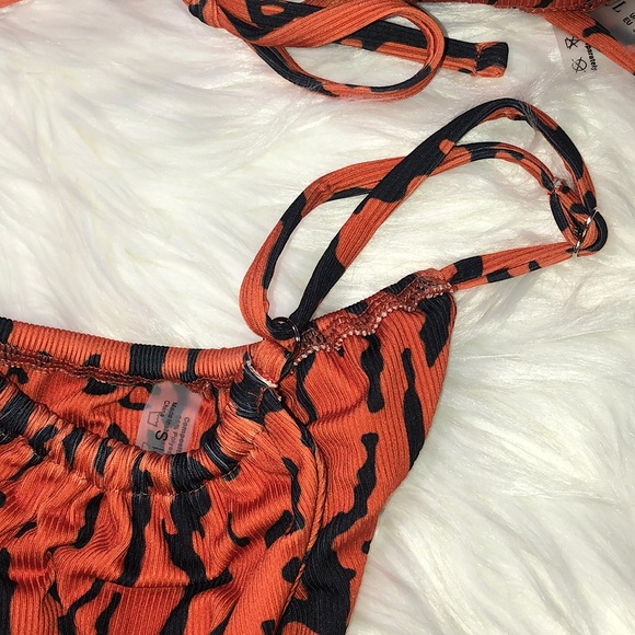 Leopard String Bikini! - Picture 8 of 8